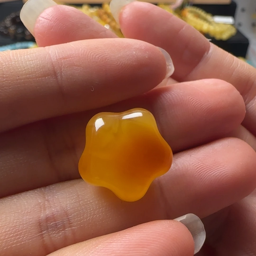 蜜蜡未镶嵌颈饰蜜蜡俏色星星吊坠（打孔不退换）