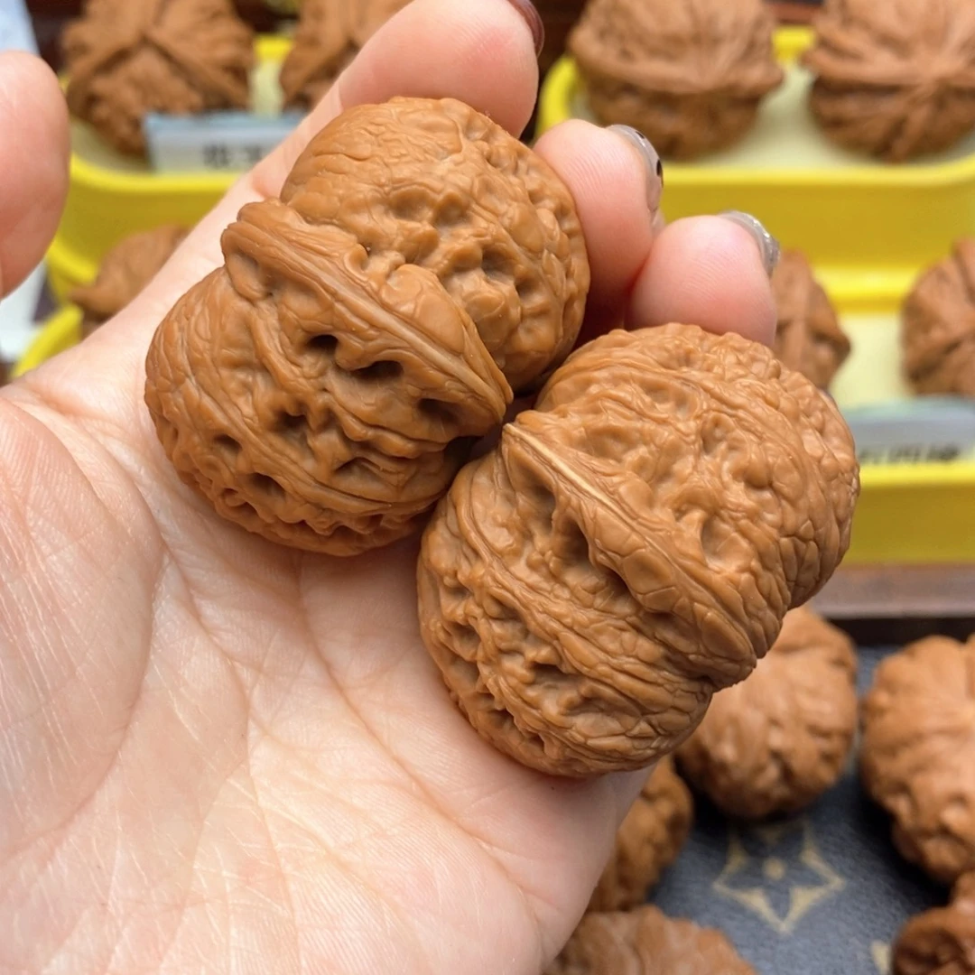 t***9文玩核桃把件355号元宝