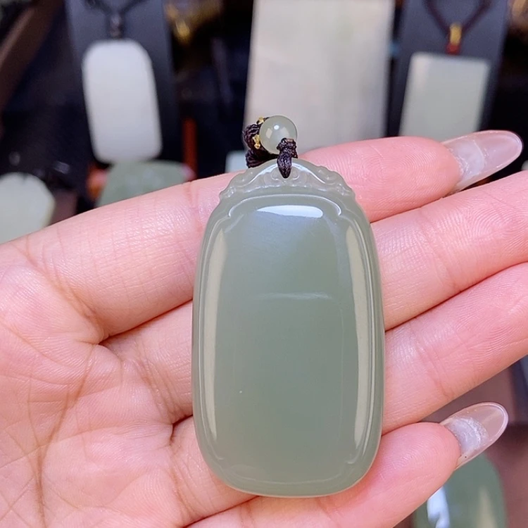 【闪购商品】颈饰未镶嵌和田玉