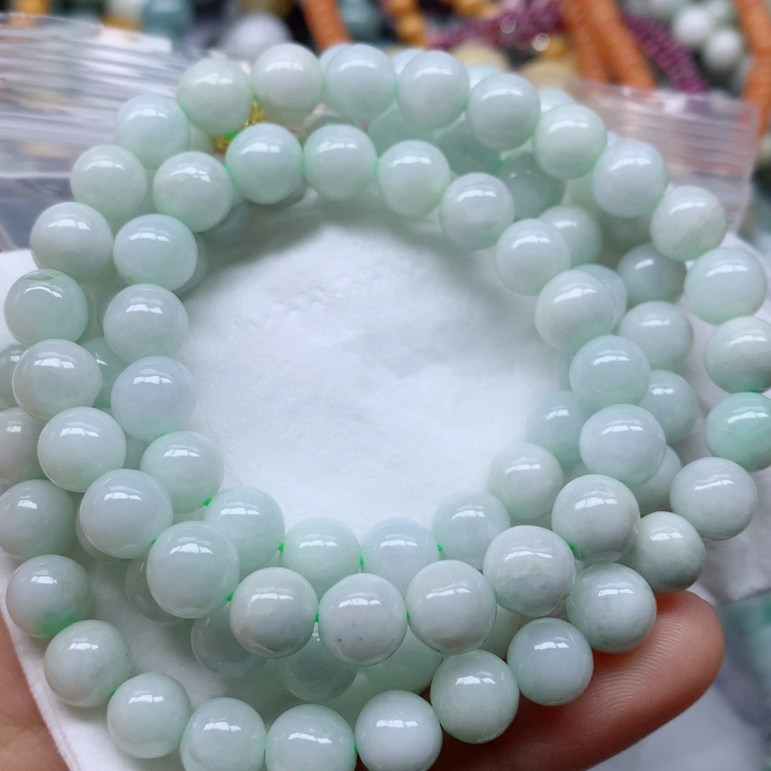 翡翠颈饰未镶嵌手串