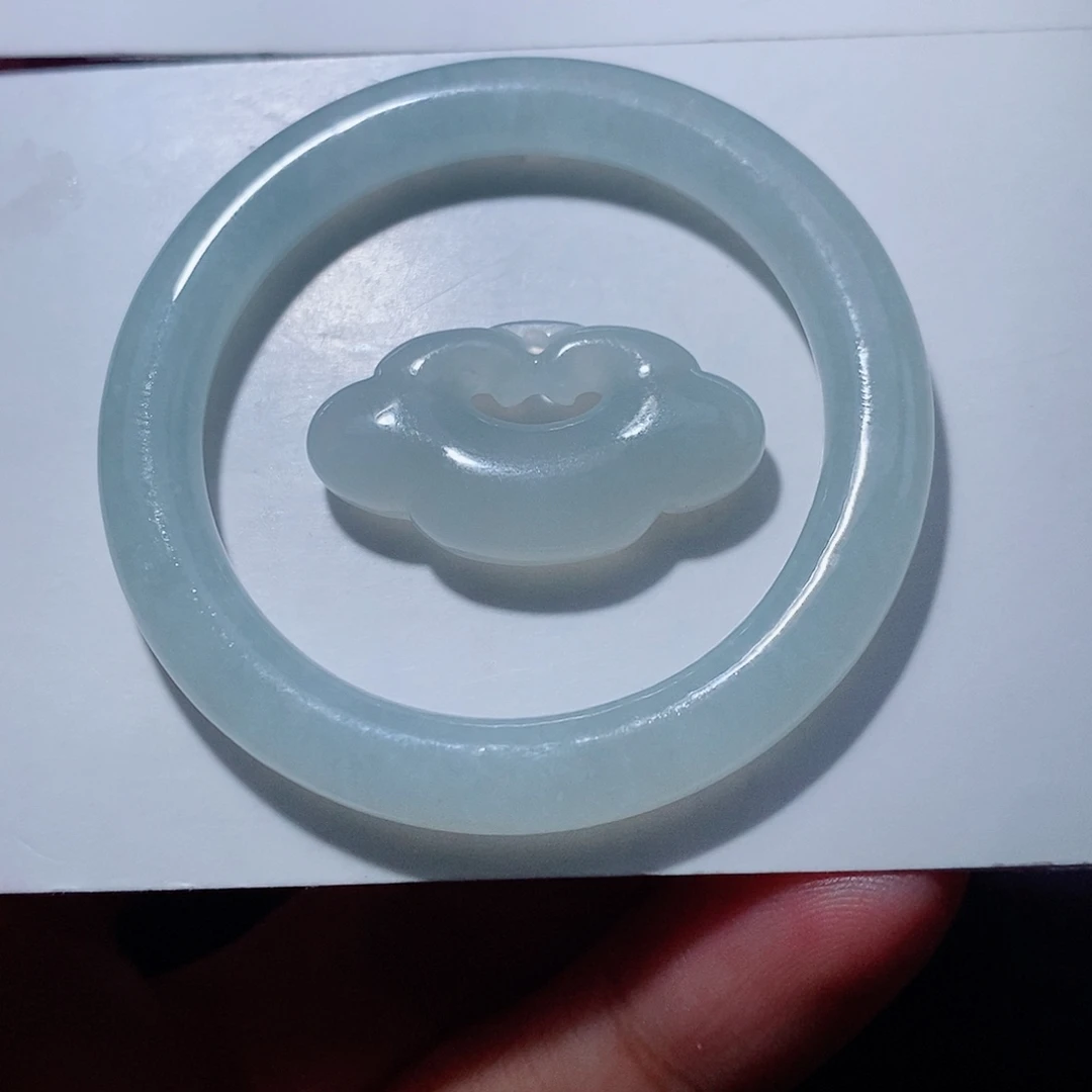 定制翡翠未镶嵌翡翠包编绳子