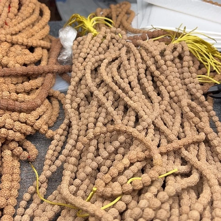 K***）金刚菩提手串佛手7左右随机保手持