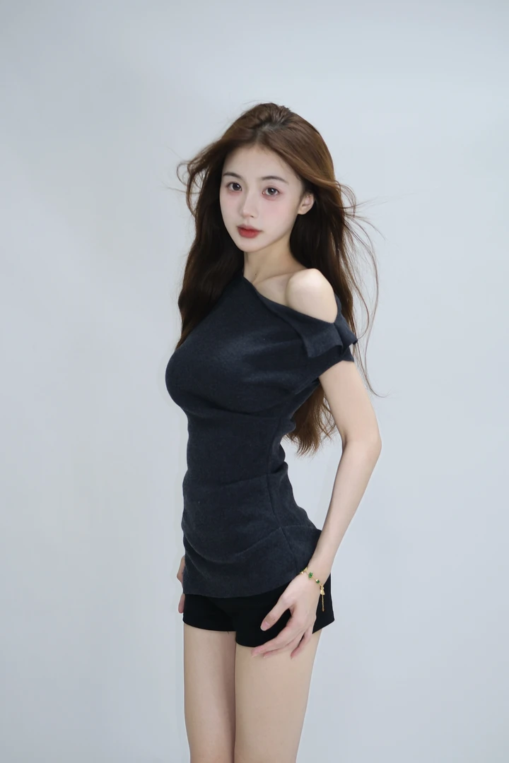 【XIAOBAWANG】针织衫女冬季修身斜肩设计感短袖打底衫小众上衣