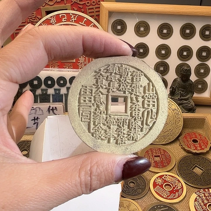 视***娱铜现代翻砂工艺作品