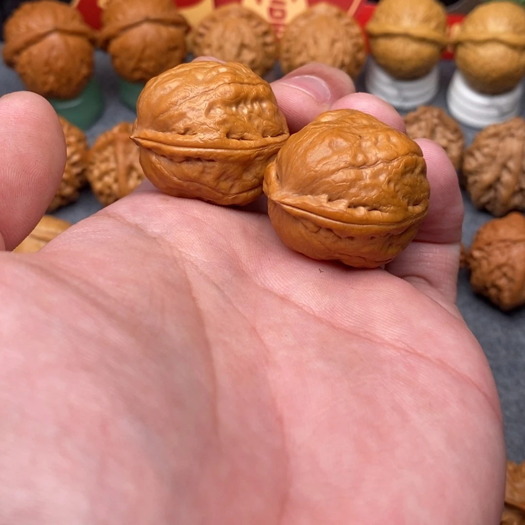 文玩核桃把件青蛙