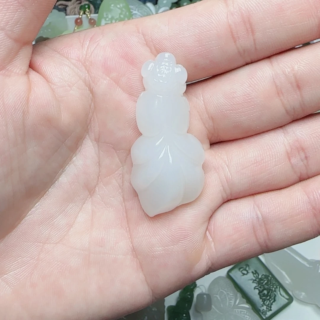 和田玉未镶嵌珠宝半成品