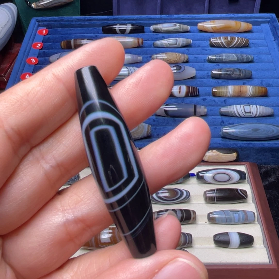 我***祥玛瑙/玉髓未镶嵌颈饰