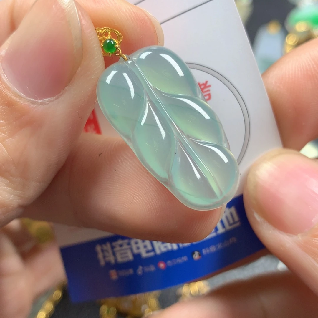 【闪购商品】翡翠颈饰18K金镶嵌翡翠