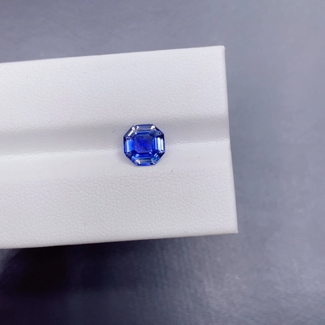 裸石蓝宝石1.625克拉