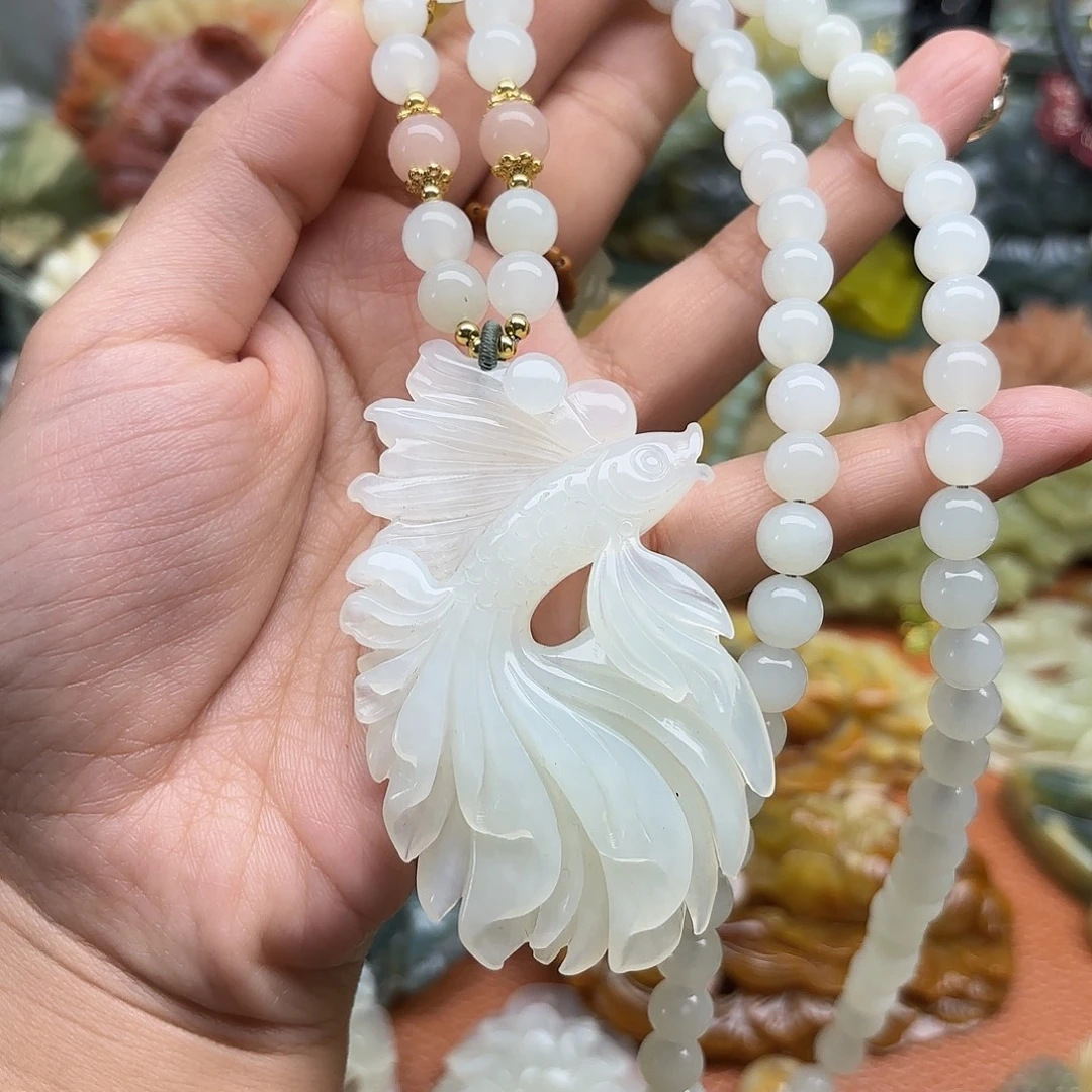 蛇纹石玉未镶嵌吊坠