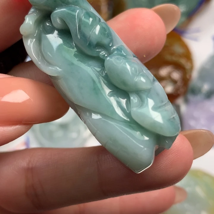翡翠未镶嵌颈饰翡翠