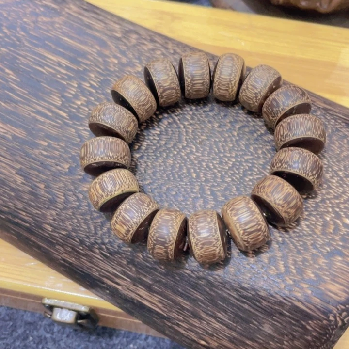 金刚菩提手串好多人都在