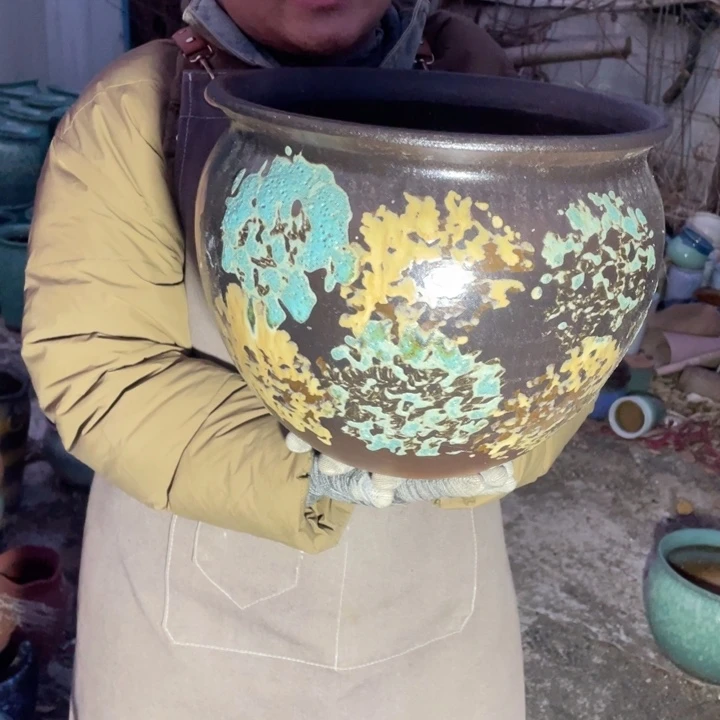 花盆紫砂口30高25瑕疵瑕疵