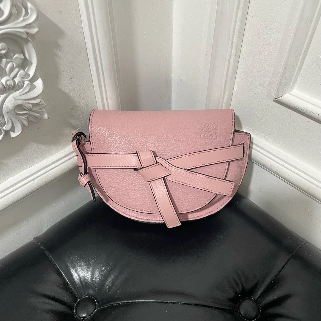 LOEWE/罗意威 单肩包 单肩包 jm6798