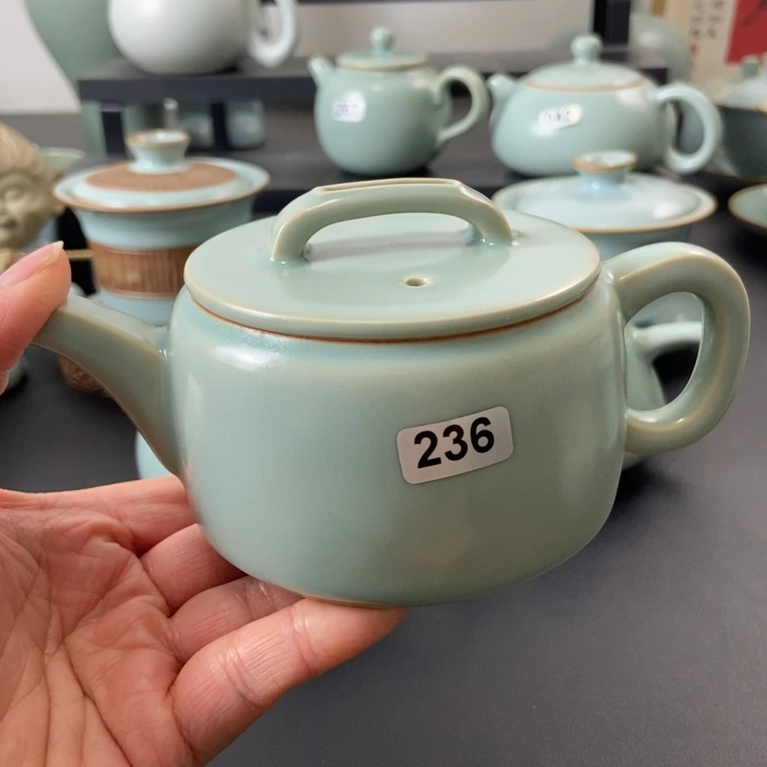 二级品仿古釉汉瓦壶
