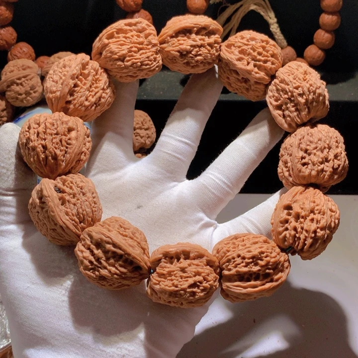 B***1文玩核桃手串南疆石