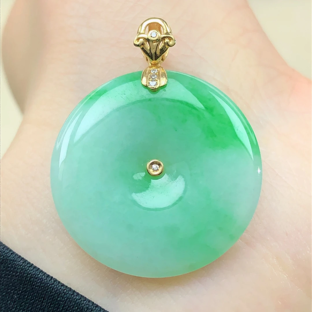 18k金镶嵌天然a货翡翠珠宝玉石高档冰种阳绿平安扣吊坠女直播11