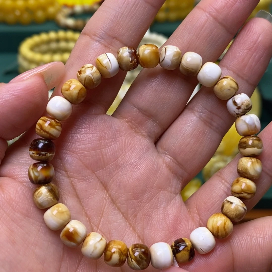 蜜蜡未镶嵌裸石7.5➕