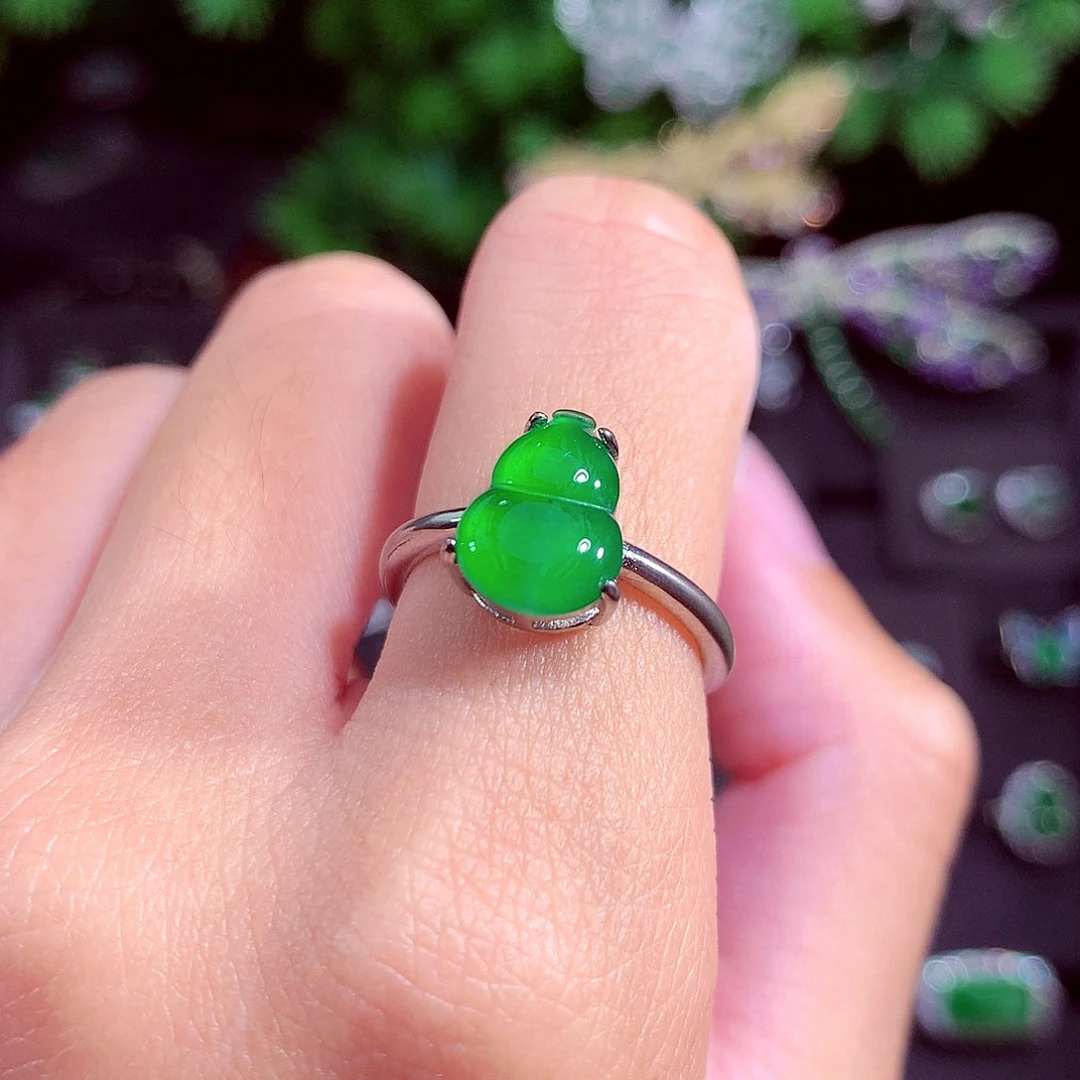 颈饰未镶嵌翡翠天然