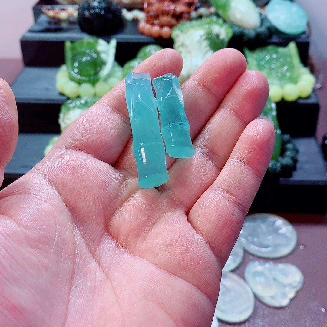 蛇纹石玉挂件未镶嵌认*