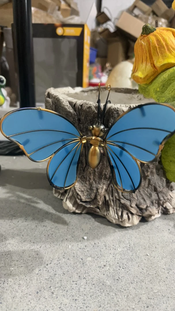 蓝色荧光立体蝴蝶盆挂摆件