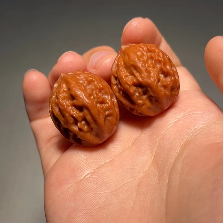 文玩核桃把件龙脊298