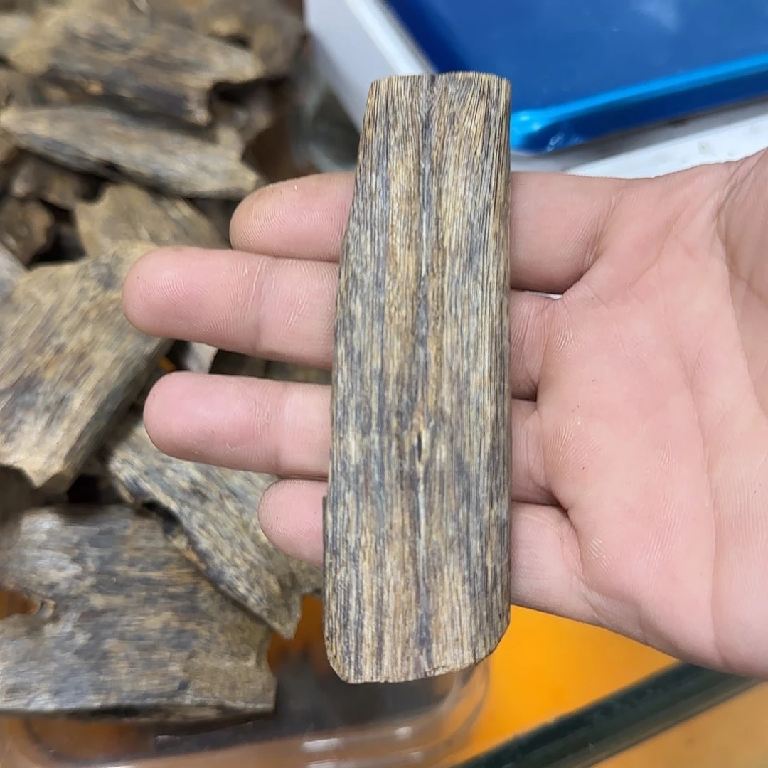 沉香木手把件奇楠手把件16.9克