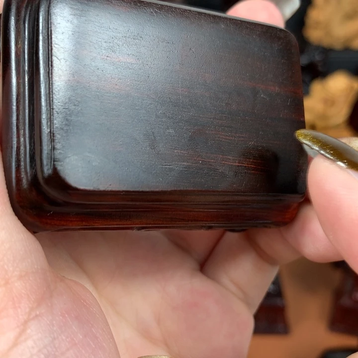 木小凳子紫檀木雕