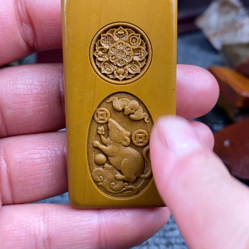 【闪购商品】原石雕刻手把件