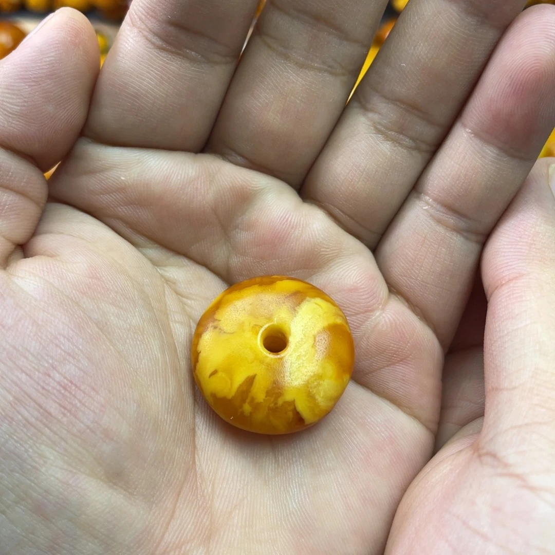 琥珀未镶嵌吊坠(不含链)