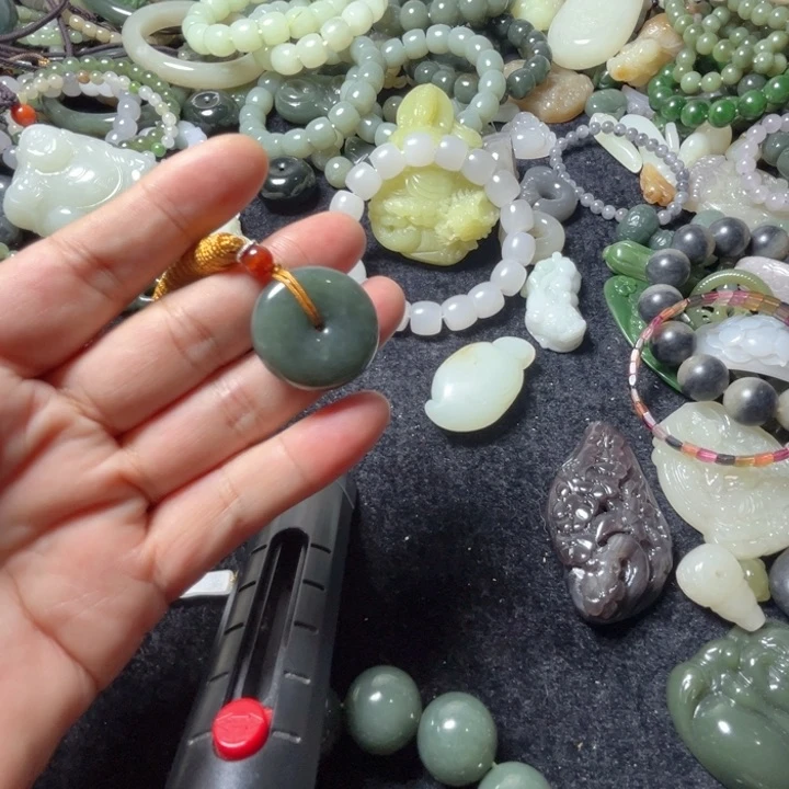 手串未镶嵌和田玉