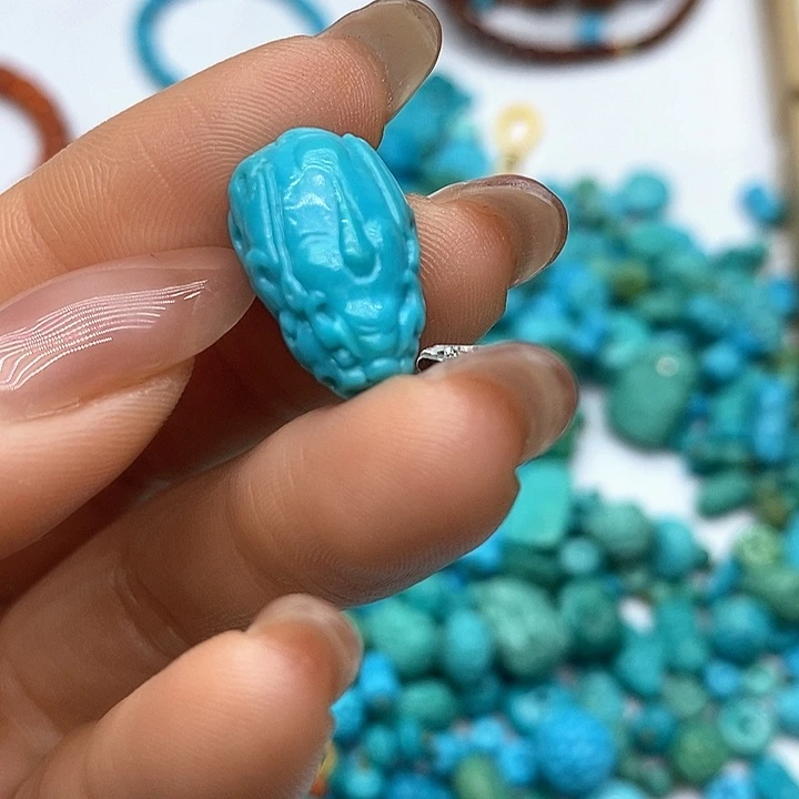 绿松石未镶嵌珠宝奇石