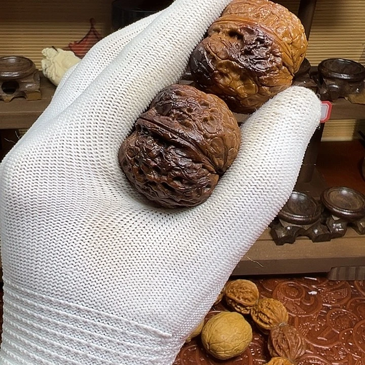 文玩核桃吊坠七彩玉枕