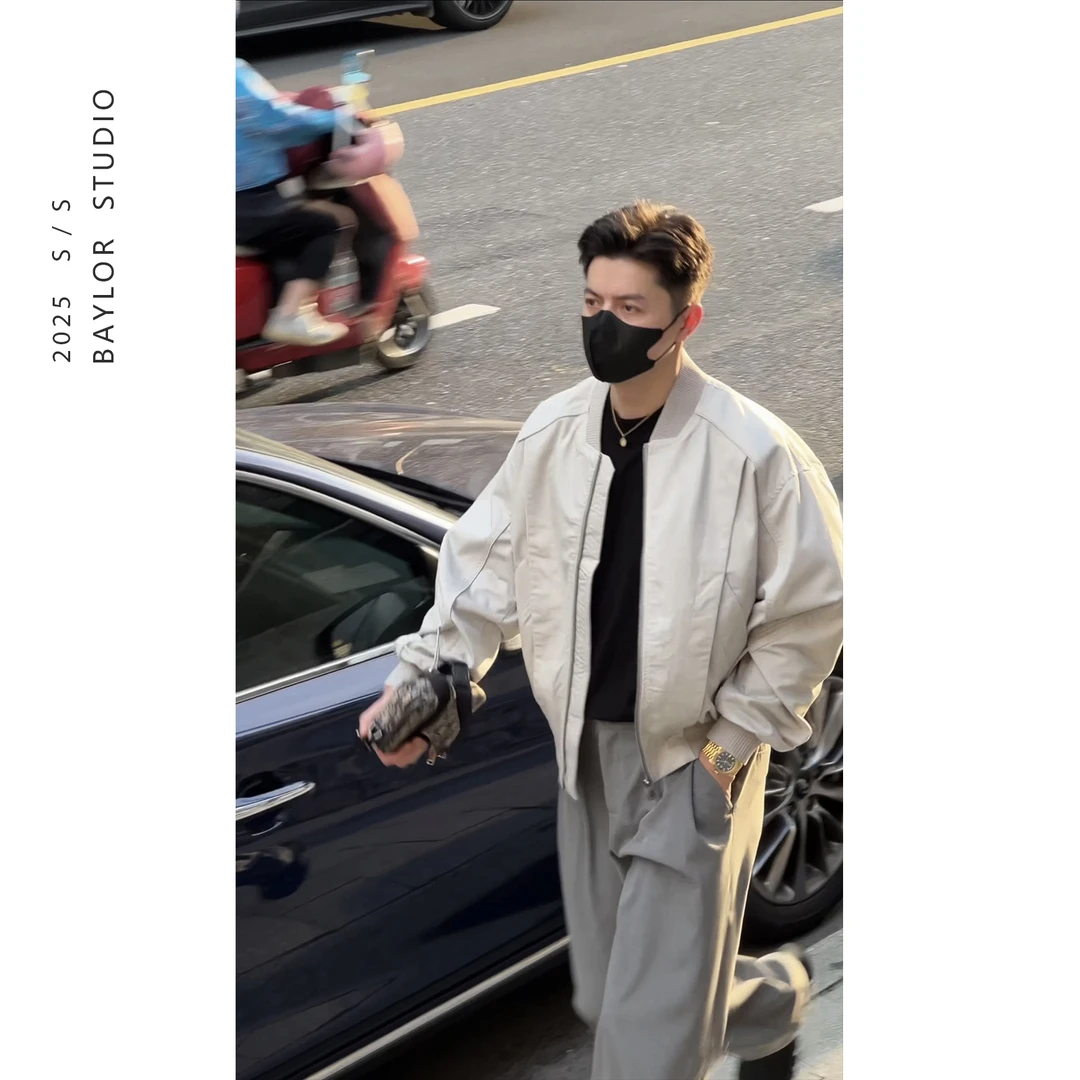 25秋季顶奢系列 简约韩系轻熟风 定制分割工艺 短款棒球服领夹克