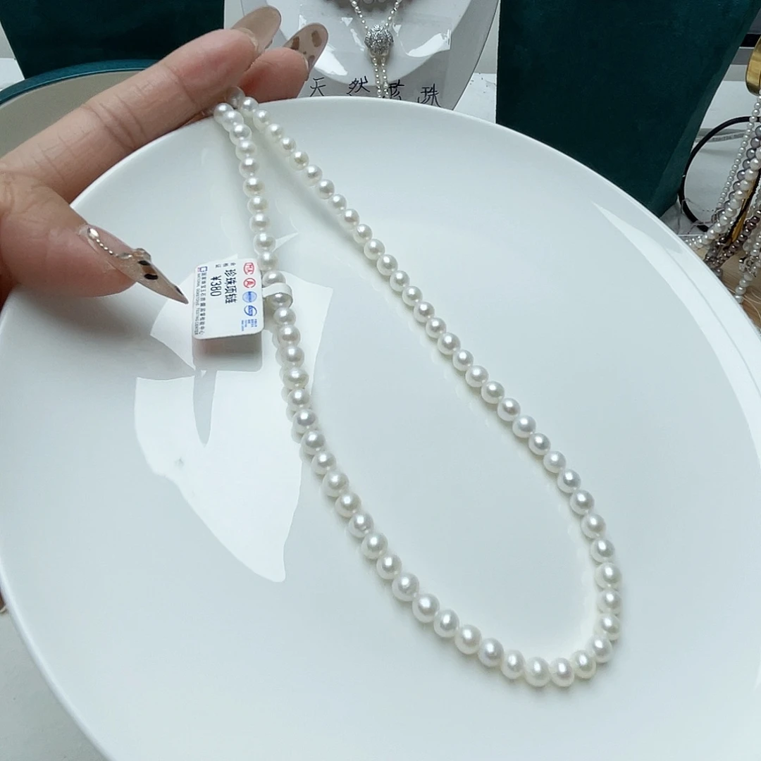 颈饰未镶嵌淡水珍珠
