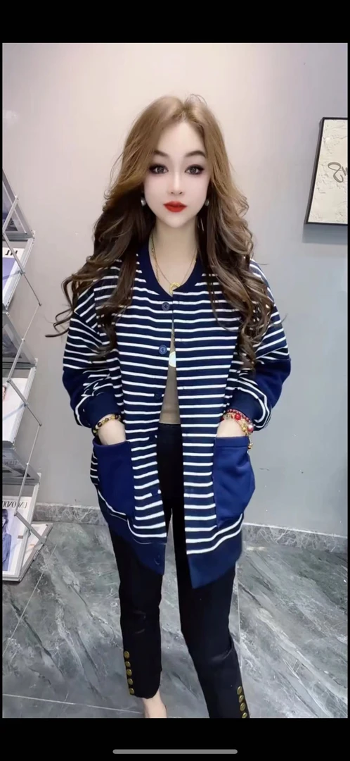 时尚减龄百搭藏蓝色条纹外套