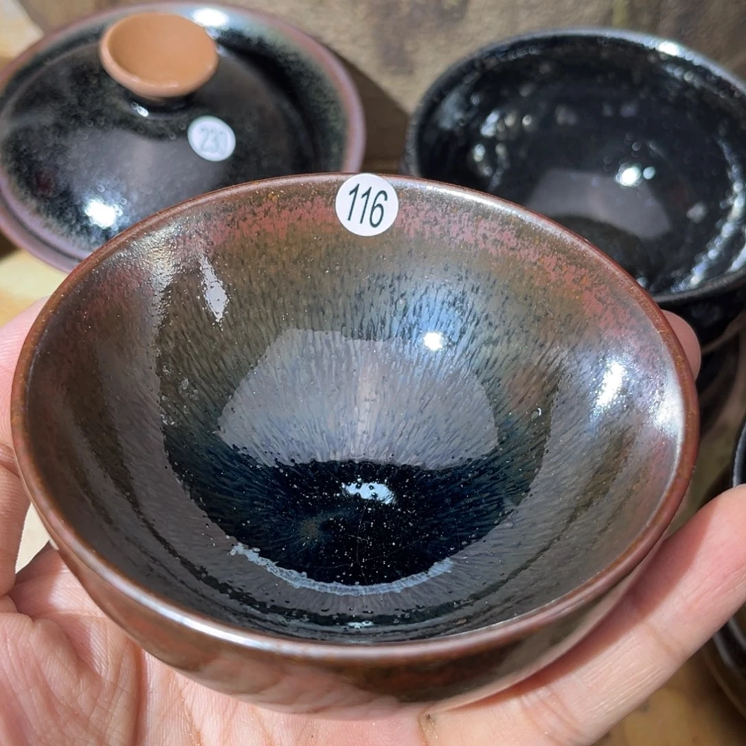 茶盏义兴龙窑坚持真柴烧