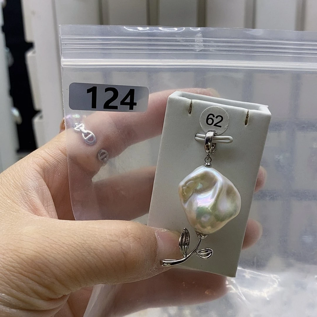 颈饰合金淡水珍珠