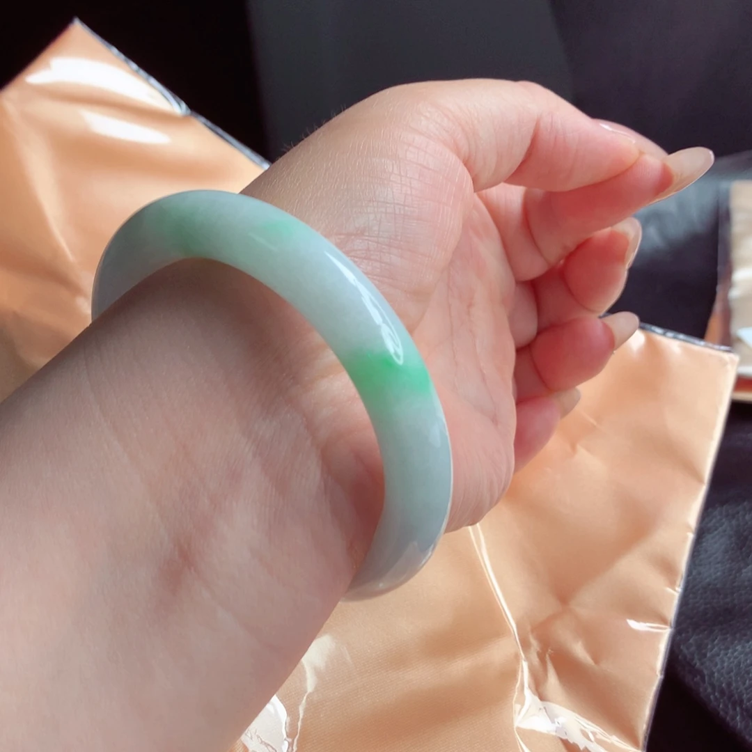 翡翠手镯未镶嵌手镯55