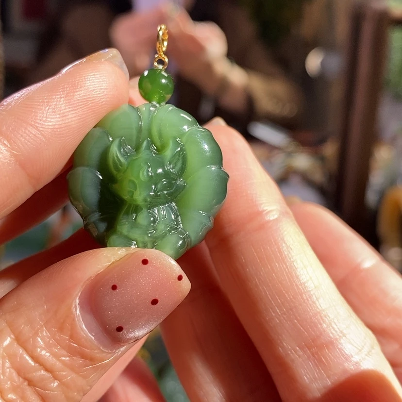 【闪购商品】颈饰未镶嵌和田玉