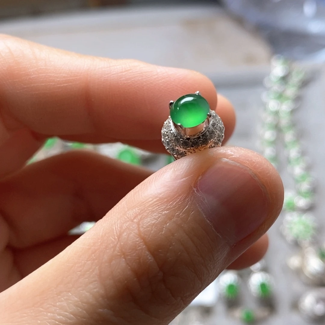 定制翡翠未镶嵌缅甸天然翡翠a货