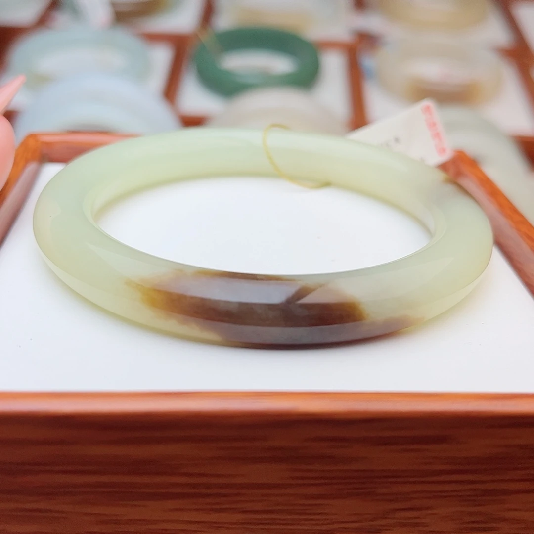 和田玉未镶嵌手镯58.6