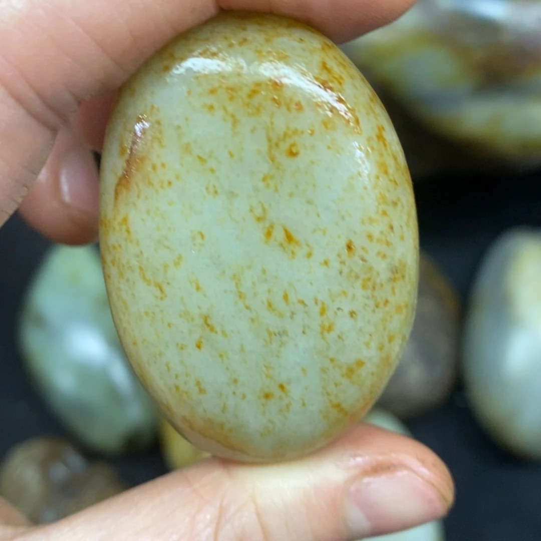 未镶嵌和田玉（糖玉）挂件