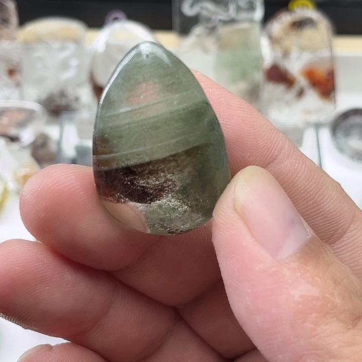 未镶嵌吊坠(赠链)水晶