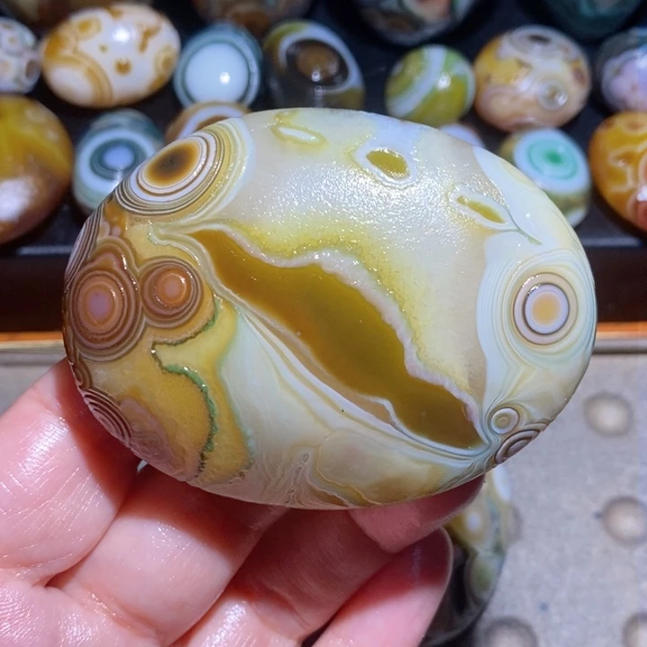 未镶嵌玛瑙/玉髓珠宝半成品57