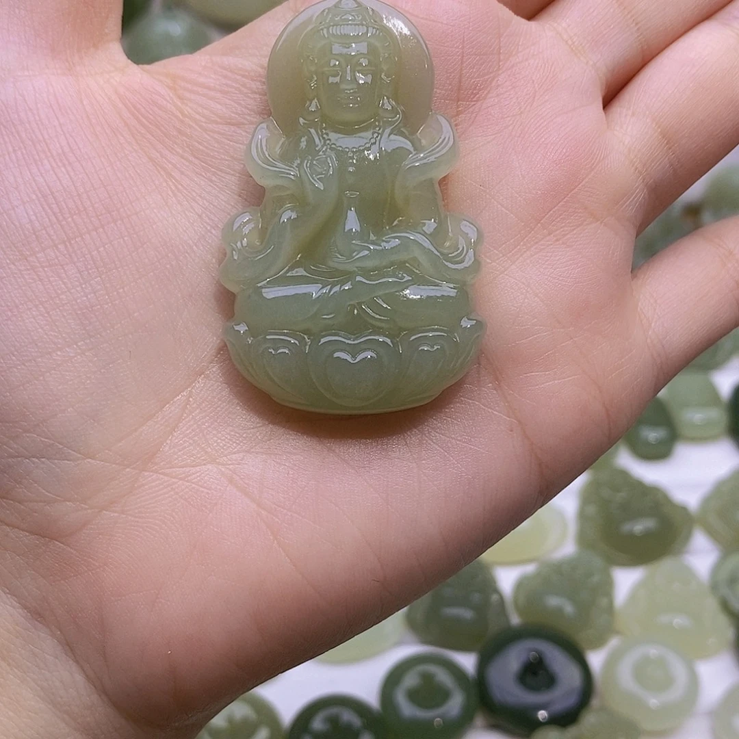 颈饰未镶嵌和田玉