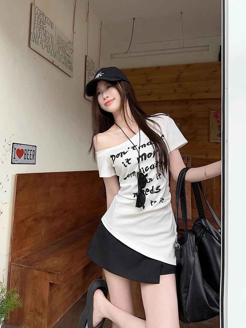 常规辣妹风短款显瘦纯欲纯色T恤短袖斜领气质烫印