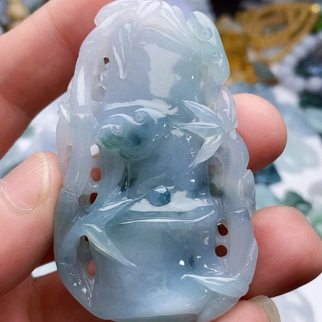 翡翠颈饰未镶嵌大竹节