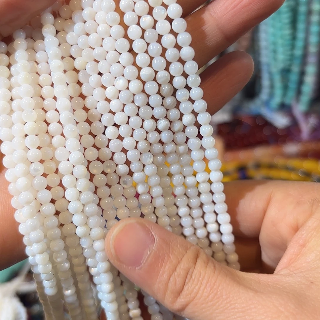 玛瑙/玉髓未镶嵌珠宝半成品白贝卡4mm3条