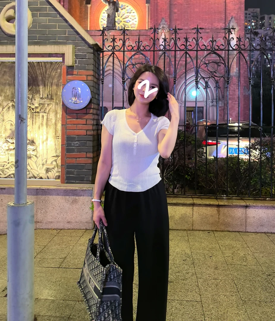 《YI YI 》 针织精致简约小资V领毛针织衫白搭上衣
